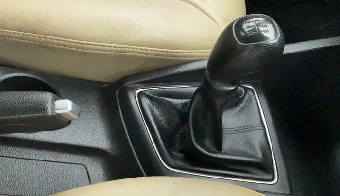 2016 Hyundai Elite i20 MAGNA 1.2, Petrol, Manual, 15,405 km, Gear Lever