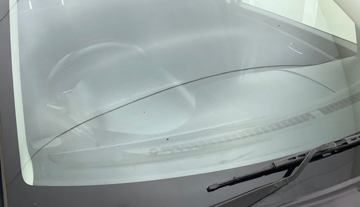 2017 Maruti Swift ZXI, Petrol, Manual, 63,367 km, Front windshield - Minor spot on windshield