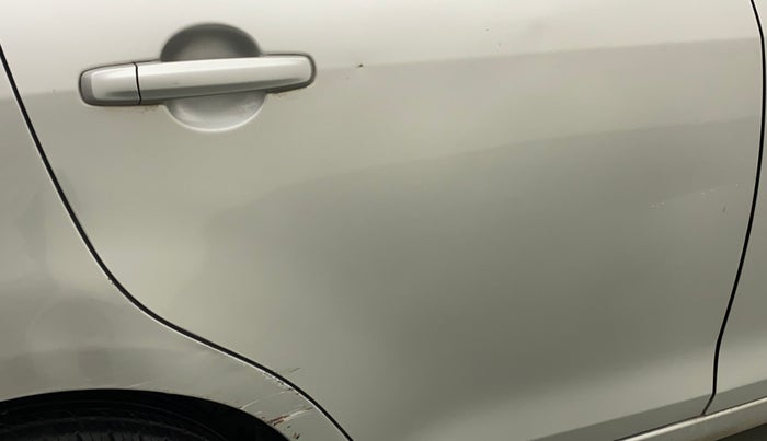 2017 Maruti Swift ZXI, Petrol, Manual, 63,367 km, Right rear door - Minor scratches