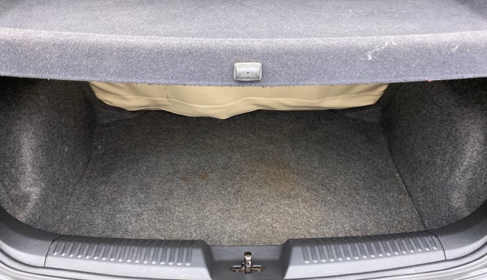 2014 Volkswagen Polo HIGHLINE1.2L PETROL, Petrol, Manual, 52,631 km, Boot Inside