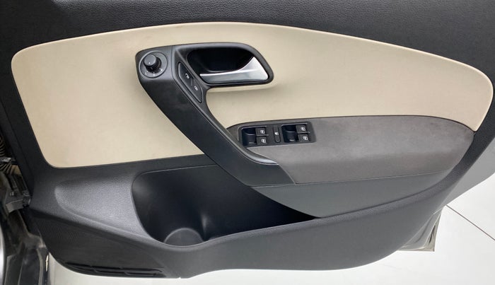 2014 Volkswagen Polo HIGHLINE1.2L PETROL, Petrol, Manual, 52,631 km, Driver Side Door Panels Control