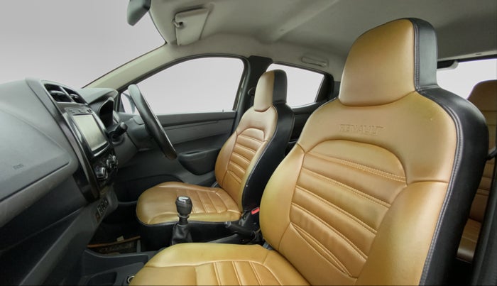 2016 Renault Kwid 1.0 RXT, Petrol, Manual, 66,594 km, Right Side Front Door Cabin