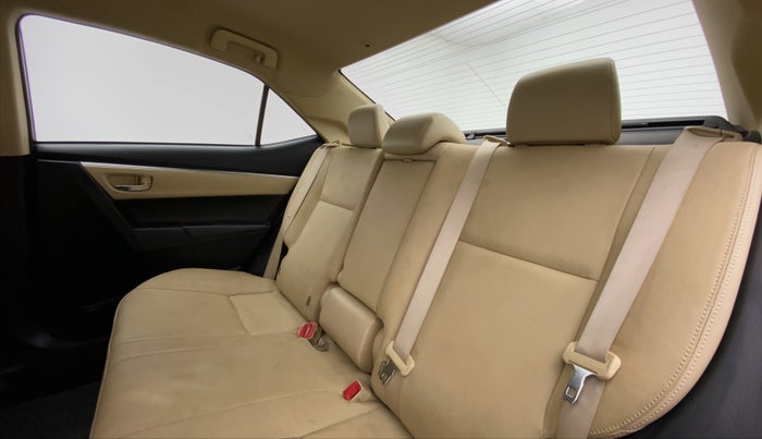 2018 Toyota Corolla Altis VL AT, Petrol, Automatic, 35,153 km, Right Side Rear Door Cabin