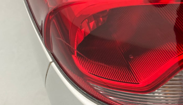 2016 Renault Kwid RXT, Petrol, Manual, 53,512 km, Left tail light - Minor scratches
