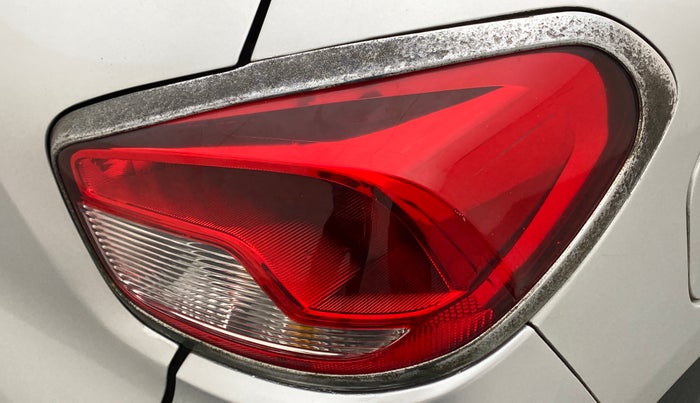 2016 Renault Kwid RXT, Petrol, Manual, 53,512 km, Right tail light - Chrome has minor damage
