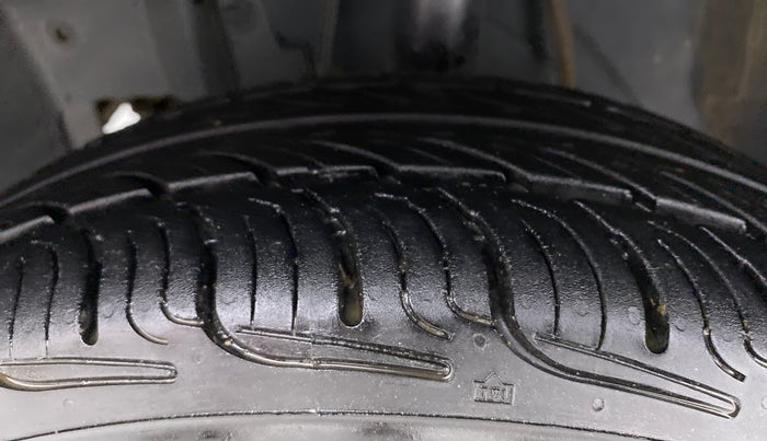 2016 Datsun Go T, Petrol, Manual, 64,169 km, Left Front Tyre Tread