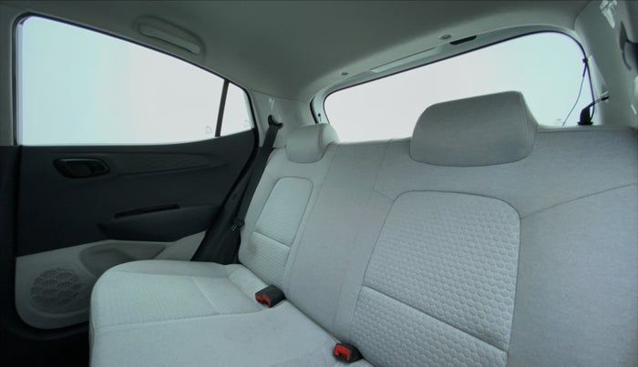 2020 Hyundai GRAND I10 NIOS MAGNA 1.2 MT, Petrol, Manual, 13,286 km, Right Side Rear Door Cabin