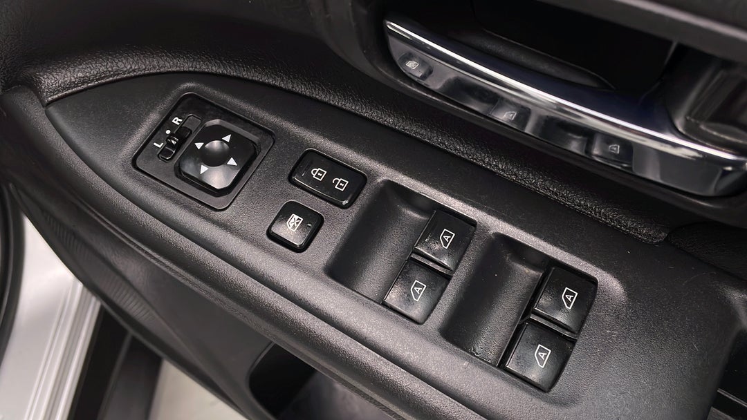 Drivers Side Door Panel Controls