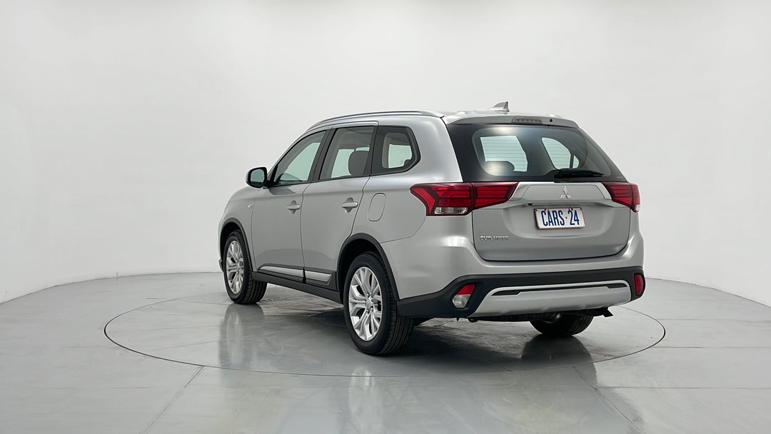 Left Back Diagonal (45- Degree) View