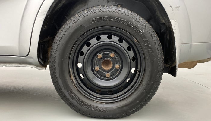2015 Mahindra XUV500 W4 4X2, Diesel, Manual, 80,786 km, Left Rear Wheel