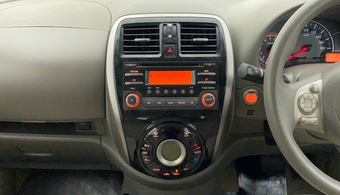 2014 Nissan Micra XV CVT, Petrol, Automatic, 35,409 km, Air Conditioner