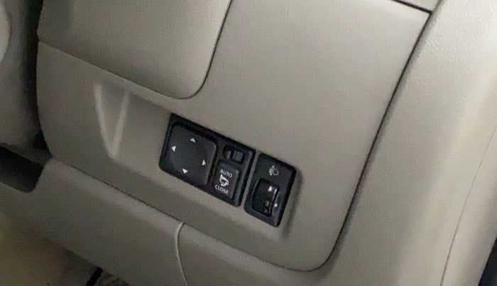 2014 Nissan Micra XV CVT, Petrol, Automatic, 35,409 km, Dashboard - Headlight height adjustment not working