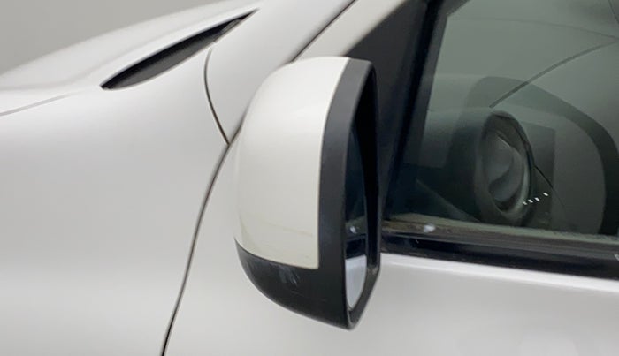 2014 Nissan Micra XV CVT, Petrol, Automatic, 35,409 km, Left rear-view mirror - Mirror motor not working