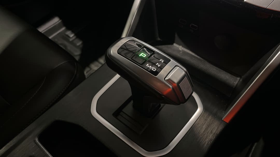 2022 GWM Ute Cannon-l (4x4), Automatic, 60976 km, Gear Lever 