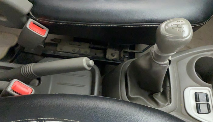 2016 Datsun Redi Go S, Petrol, Manual, 61,818 km, Gear Lever