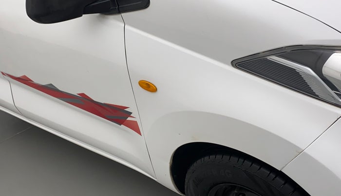2016 Datsun Redi Go S, Petrol, Manual, 61,818 km, Right fender - Slightly dented