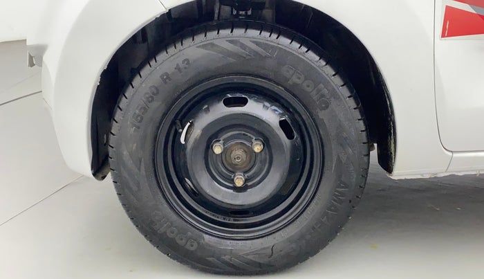 2016 Datsun Redi Go S, Petrol, Manual, 61,818 km, Left Front Wheel