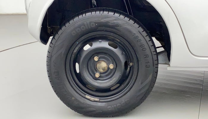 2016 Datsun Redi Go S, Petrol, Manual, 61,818 km, Right Rear Wheel