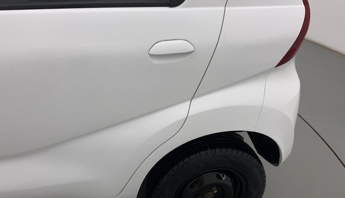 2016 Datsun Redi Go S, Petrol, Manual, 61,818 km, Left quarter panel - Graphic sticker
