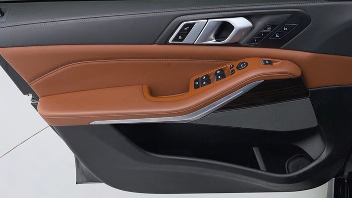 BMW X5-Driver Side Door Panels Controls