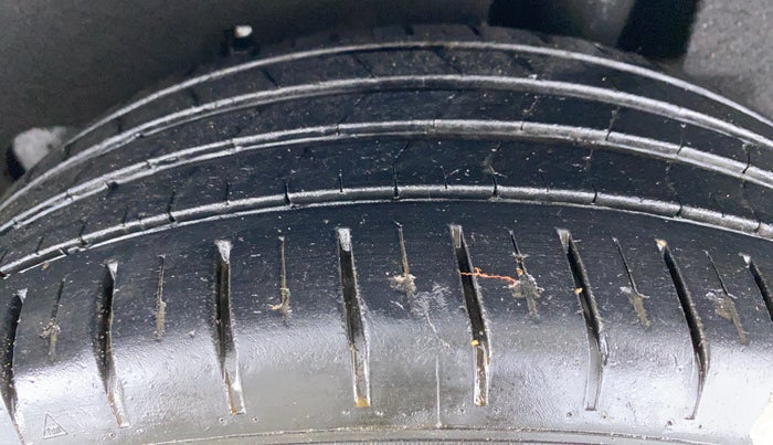 2017 Maruti Baleno ZETA DDIS 190, Diesel, Manual, 74,428 km, Left Rear Tyre Tread