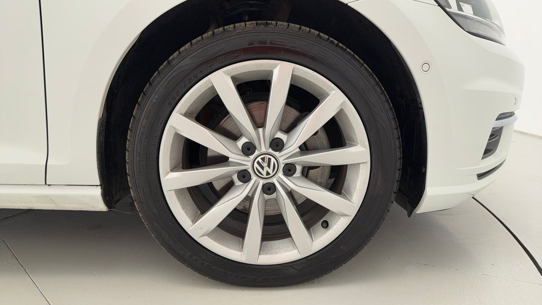 2018 Volkswagen Golf 110 Tsi Comfortline, Automatic, 41687 km, Right Front Wheel