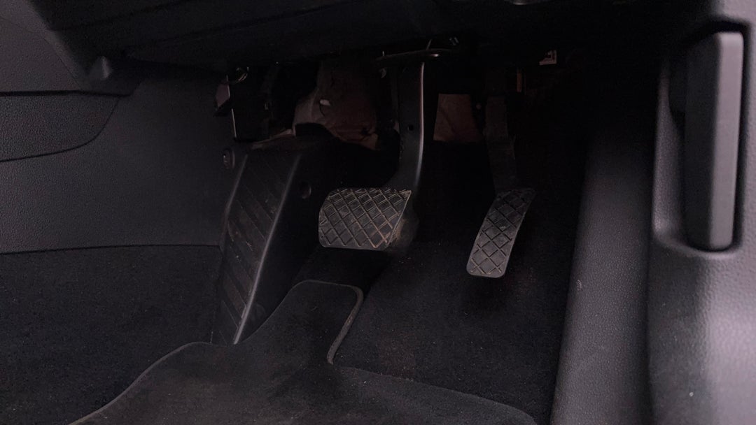 2018 Volkswagen Golf 110 Tsi Comfortline, Automatic, 41687 km, Pedals and Footmat