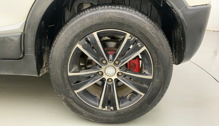 2020 Mahindra XUV300 W6 1.2 PETROL, Petrol, Manual, 35,345 km, Left Rear Wheel