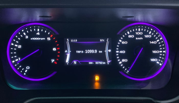 2018 Mahindra MARAZZO M8 7 STR, Diesel, Manual, 32,923 km, Odometer Image