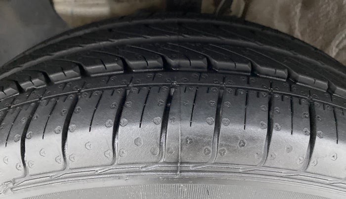2019 Hyundai Elite i20 1.2 SPORTS PLUS VTVT, Petrol, Manual, 37,535 km, Left Front Tyre Tread