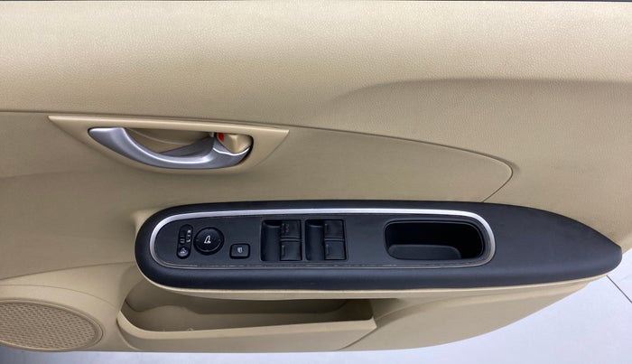 2017 Honda Amaze 1.2 VXMT I VTEC, Petrol, Manual, 29,146 km, Driver Side Door Panels Control