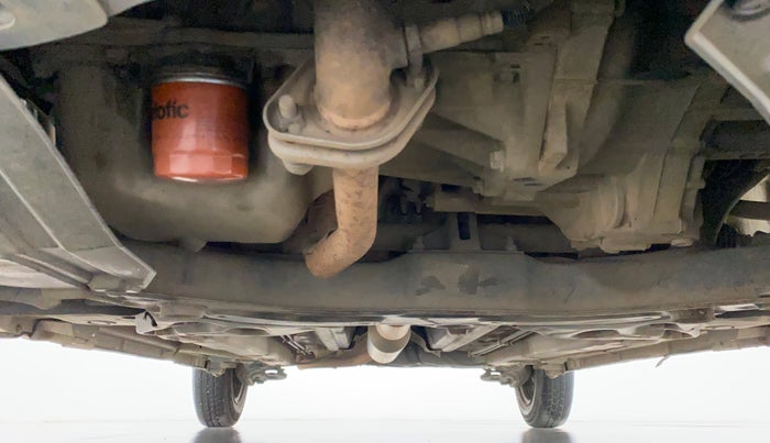 2014 Maruti Swift VXI, Petrol, Manual, 1,13,920 km, Front Underbody