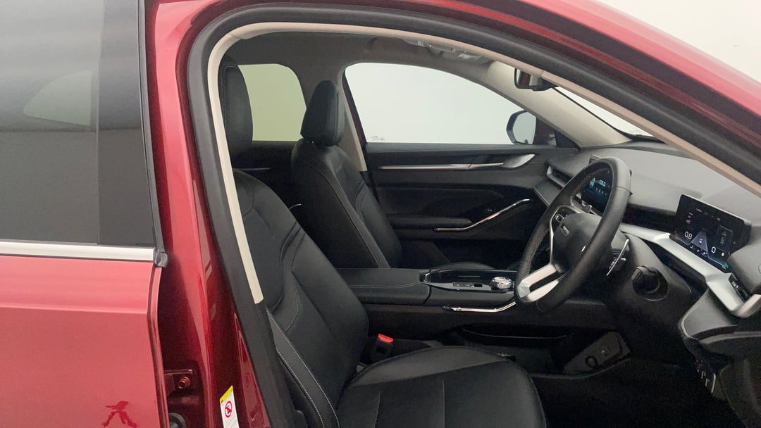 2022 GWM Haval H6 Ultra, Automatic, 28225 km, Right Side Front Door Cabin View