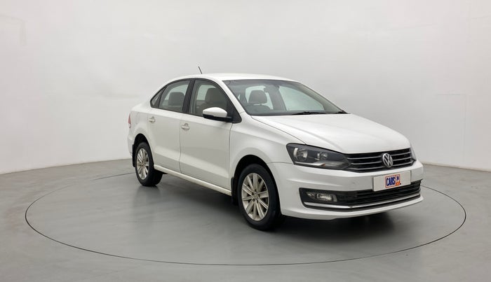 2017 Volkswagen Vento HIGHLINE 1.2 TSI AT, Petrol, Automatic, 86,330 km, Right Front Diagonal