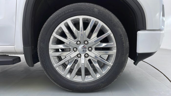 GMC SIERRA-Right Front Tyre