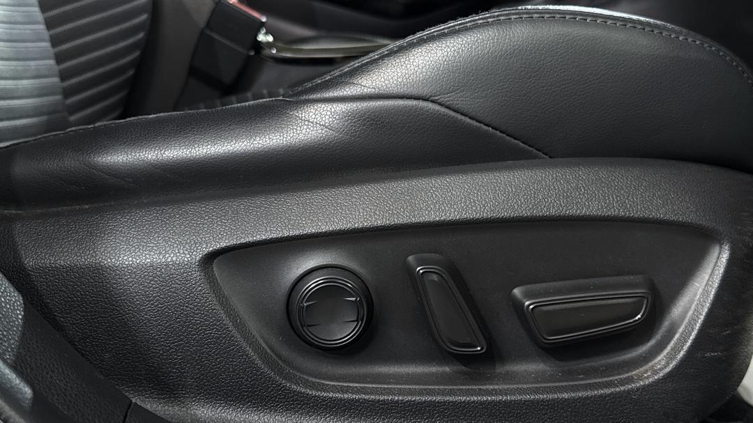 2021 Toyota Corolla Zr, Automatic, 52520 km, Drivers Side Adjustment Panel