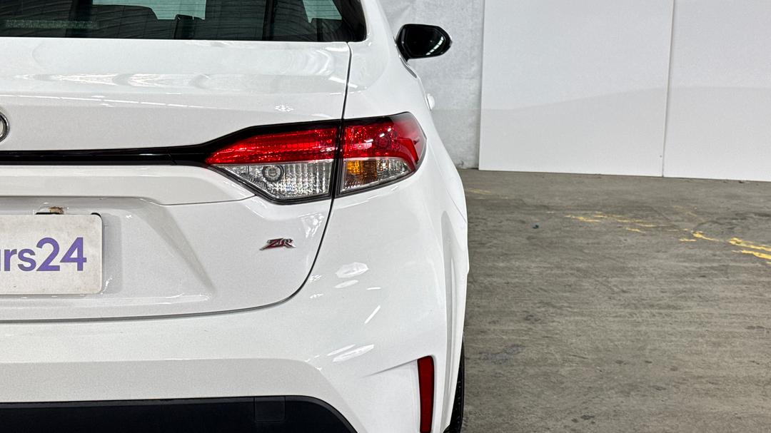 2021 Toyota Corolla Zr, Automatic, 52520 km, Badge (Boot Right Side)