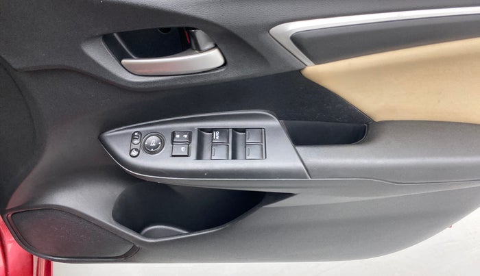 2019 Honda Jazz 1.2 VX AT, Petrol, Automatic, 45,395 km, Driver Side Door Panels Control