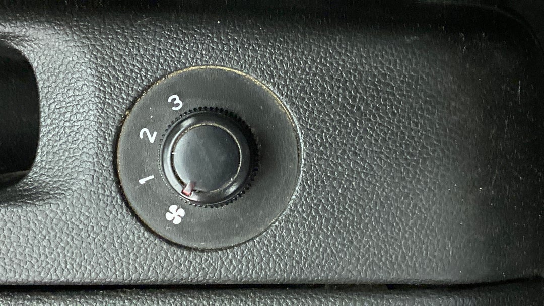 Rear AC Temperature Control 