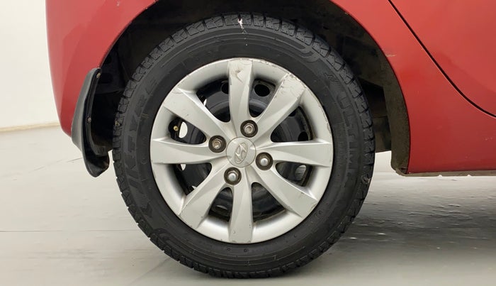 2013 Hyundai Eon MAGNA +, Petrol, Manual, 97,058 km, Right Rear Wheel