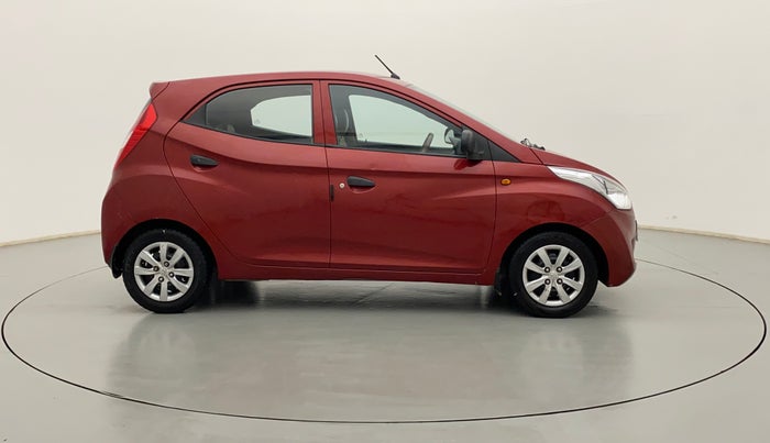 2013 Hyundai Eon MAGNA +, Petrol, Manual, 97,058 km, Right Side View