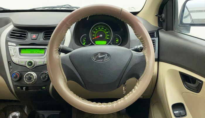 2013 Hyundai Eon MAGNA +, Petrol, Manual, 97,058 km, Steering Wheel Close Up