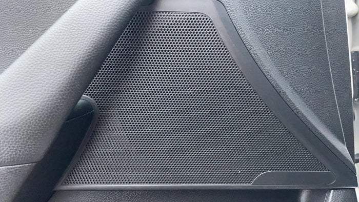 Hyundai Sonata-Speakers