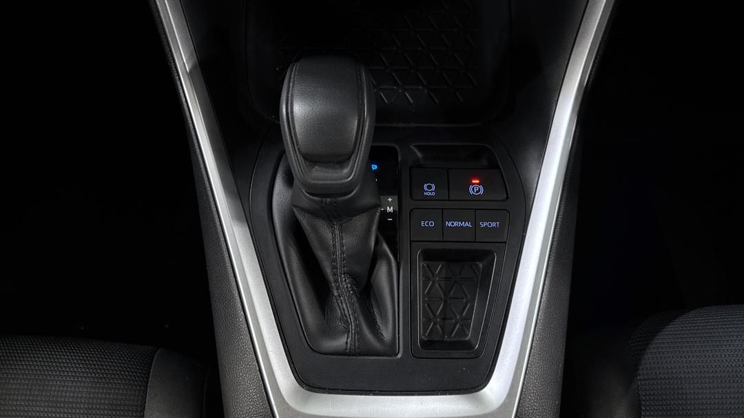 2020 Toyota RAV4 Gx (2WD), Automatic, 103503 km, Gear Lever 