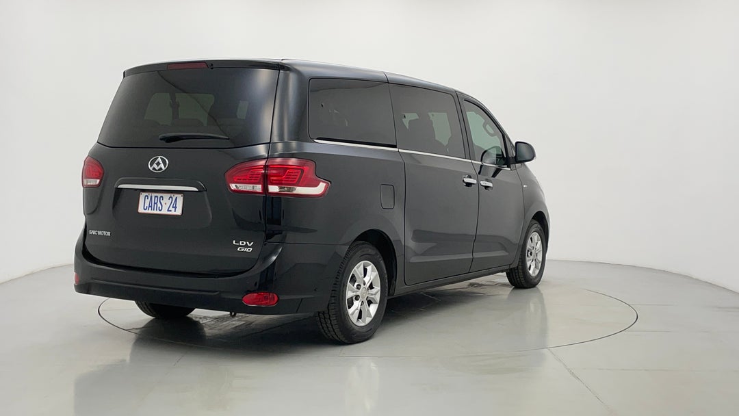 Right Back Diagonal (45- Degree) View