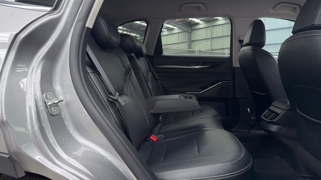 2021 GWM Haval H6 Lux, Automatic, 125046 km, Right Side Rear Door Cabin View