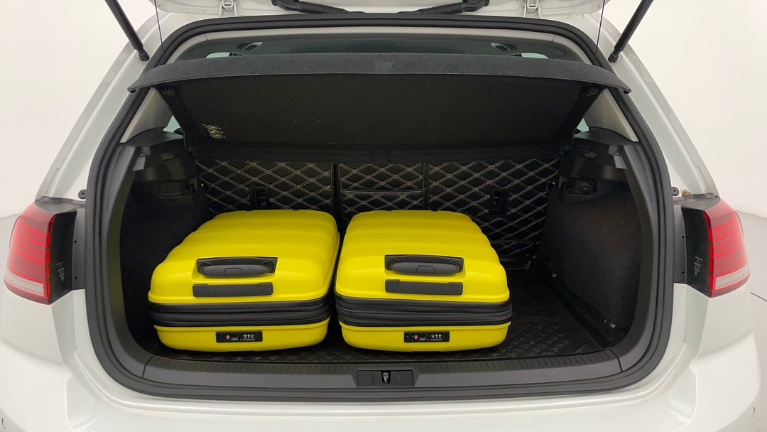 2018 Volkswagen Golf 110 Tsi Comfortline, Automatic, 97570 km, Boot Inside View with Luggage