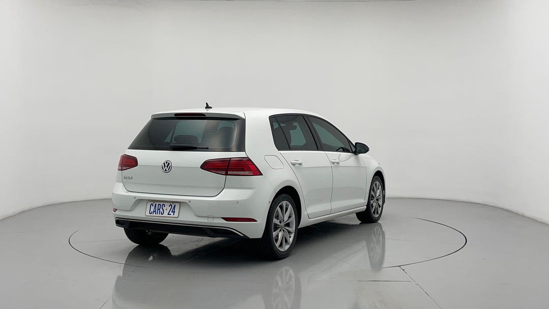 2018 Volkswagen Golf 110 Tsi Comfortline, Automatic, 97570 km, Right Back Diagonal (45- Degree) View