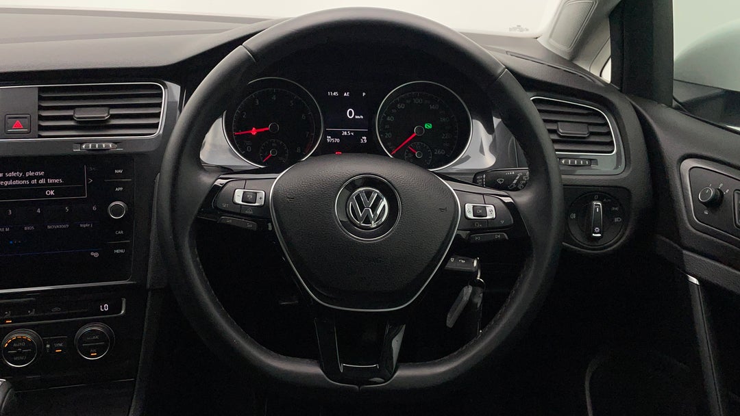 2018 Volkswagen Golf 110 Tsi Comfortline, Automatic, 97570 km, Steering Wheel Close-up