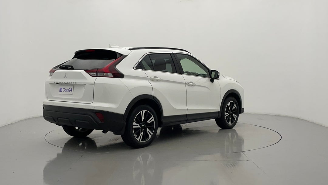 Right Back Diagonal (45- Degree) View